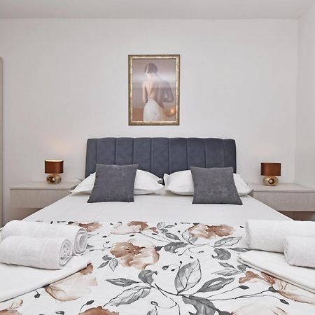 Apartments Barba Tučepi Екстериор снимка