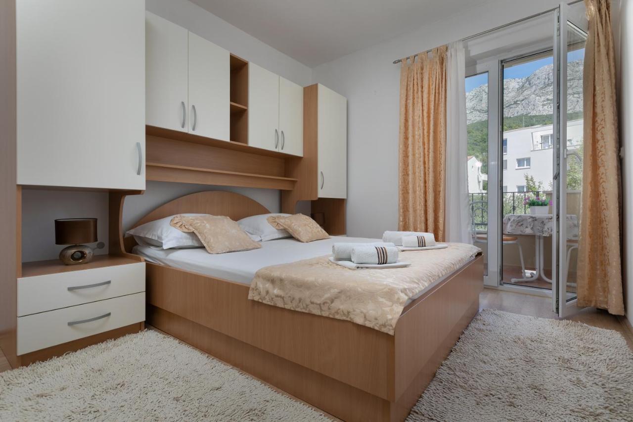 Apartments Barba Tučepi Екстериор снимка