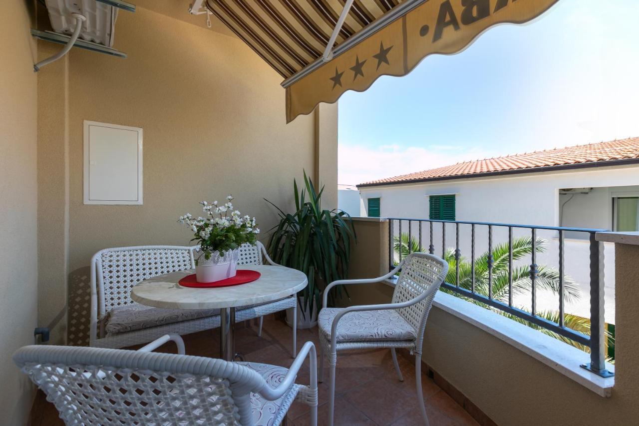 Apartments Barba Tučepi Екстериор снимка