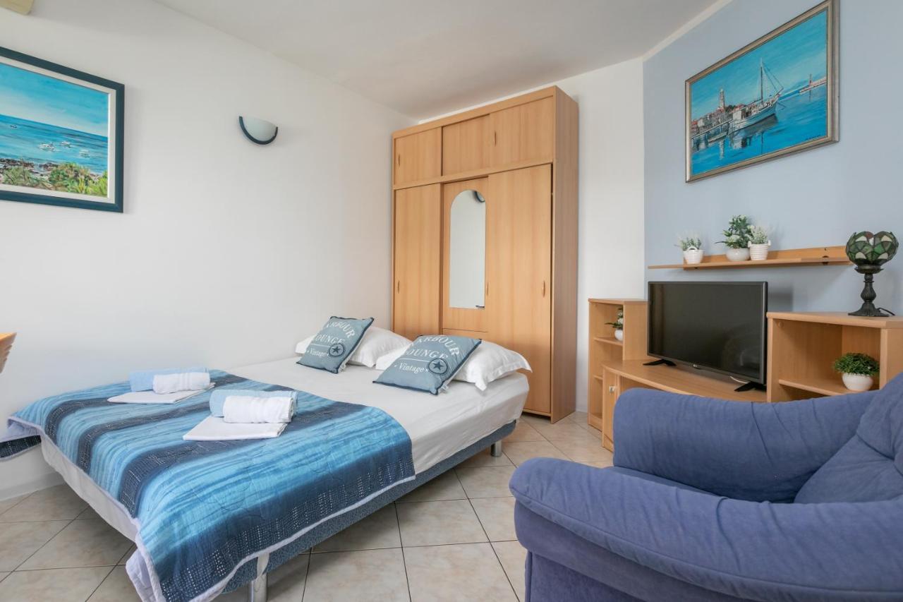 Apartments Barba Tučepi Екстериор снимка