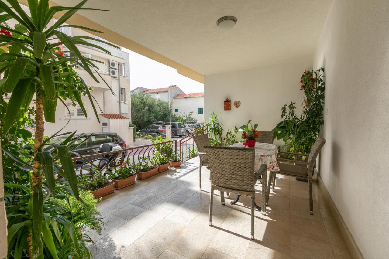 Apartments Barba Tučepi Екстериор снимка
