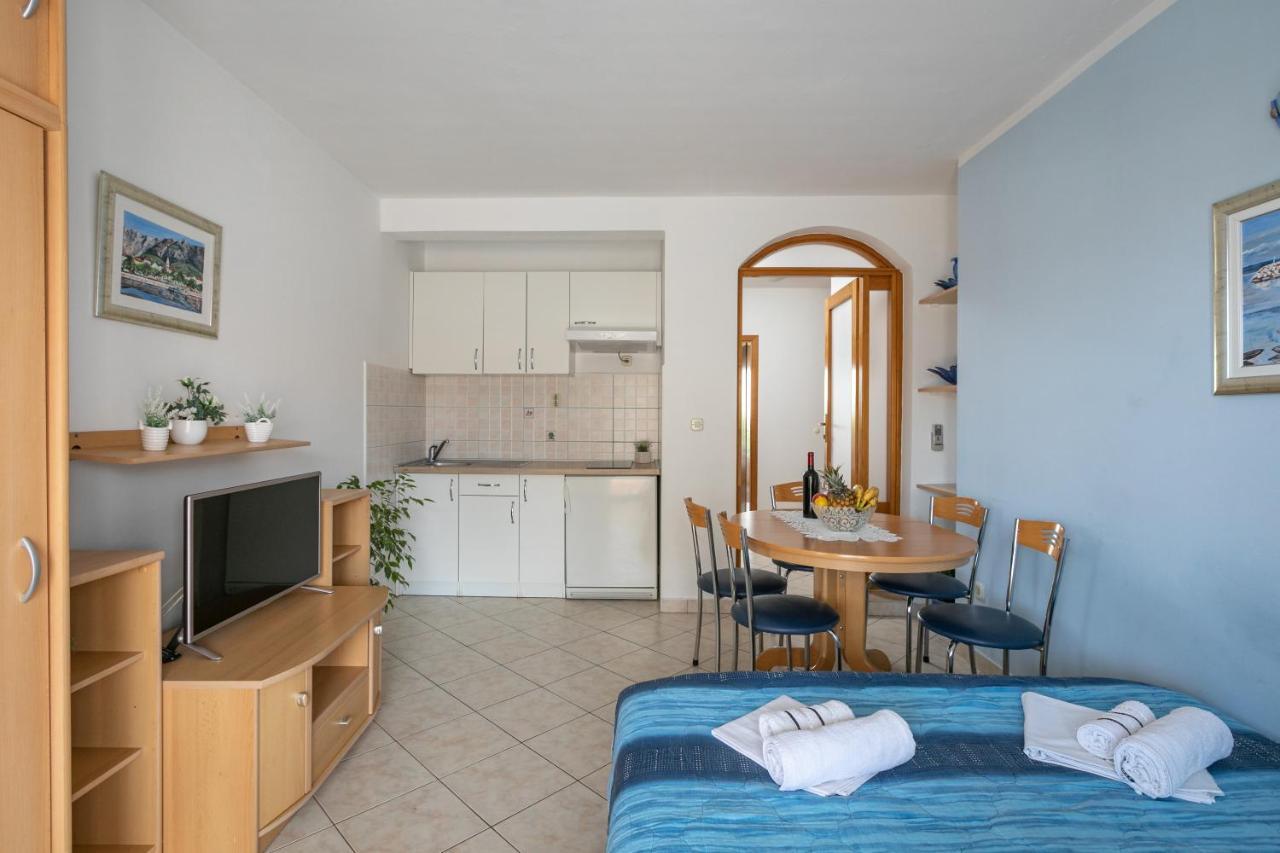 Apartments Barba Tučepi Екстериор снимка