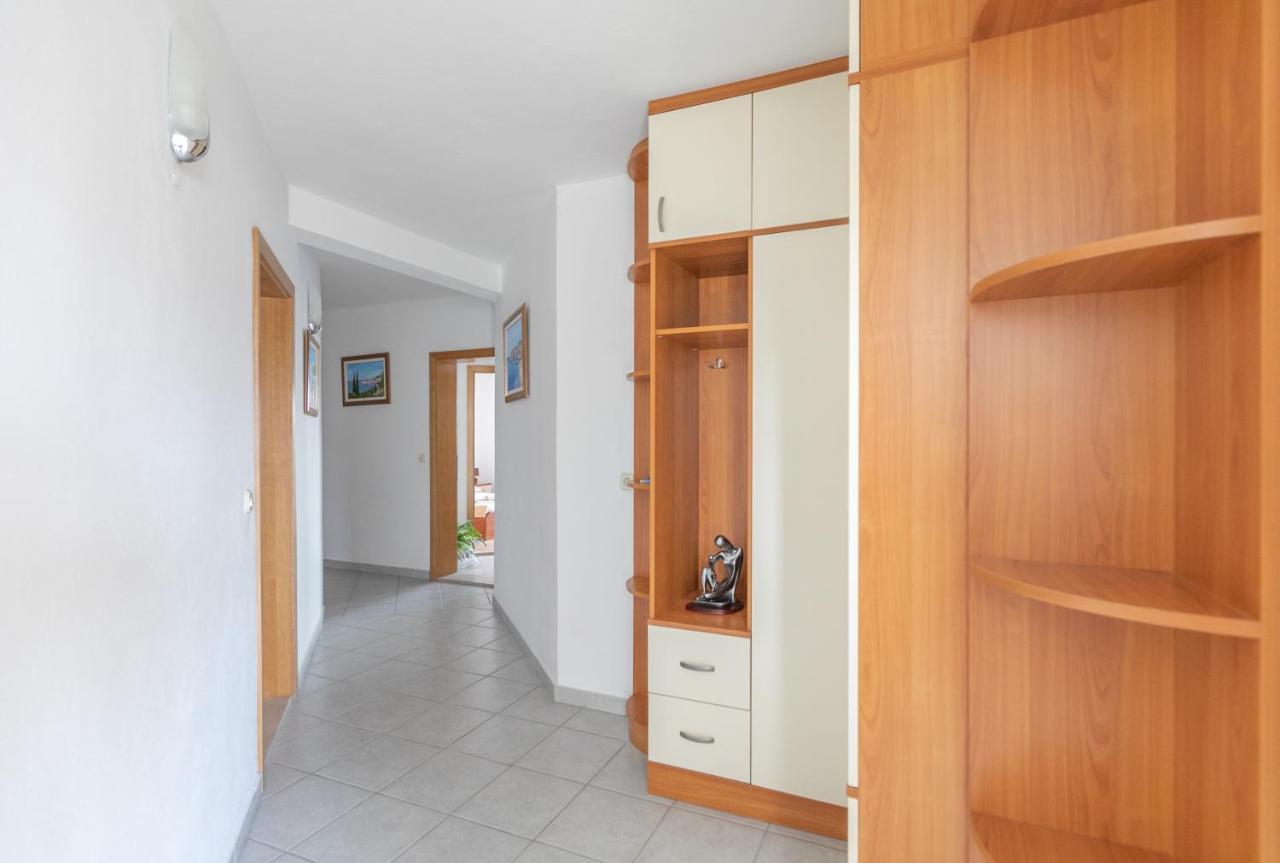 Apartments Barba Tučepi Екстериор снимка