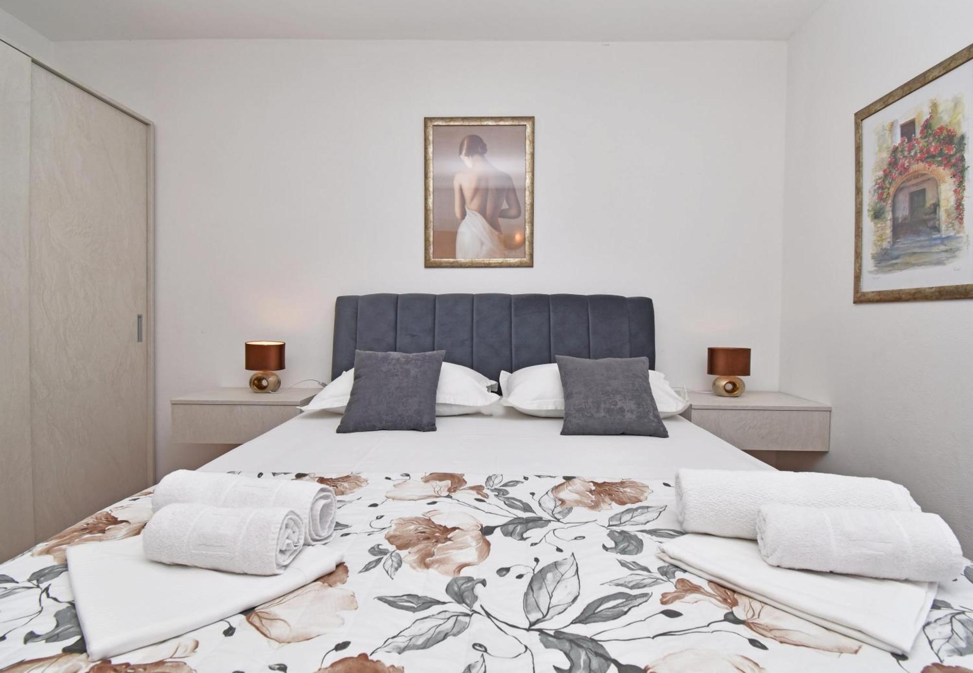 Apartments Barba Tučepi Екстериор снимка