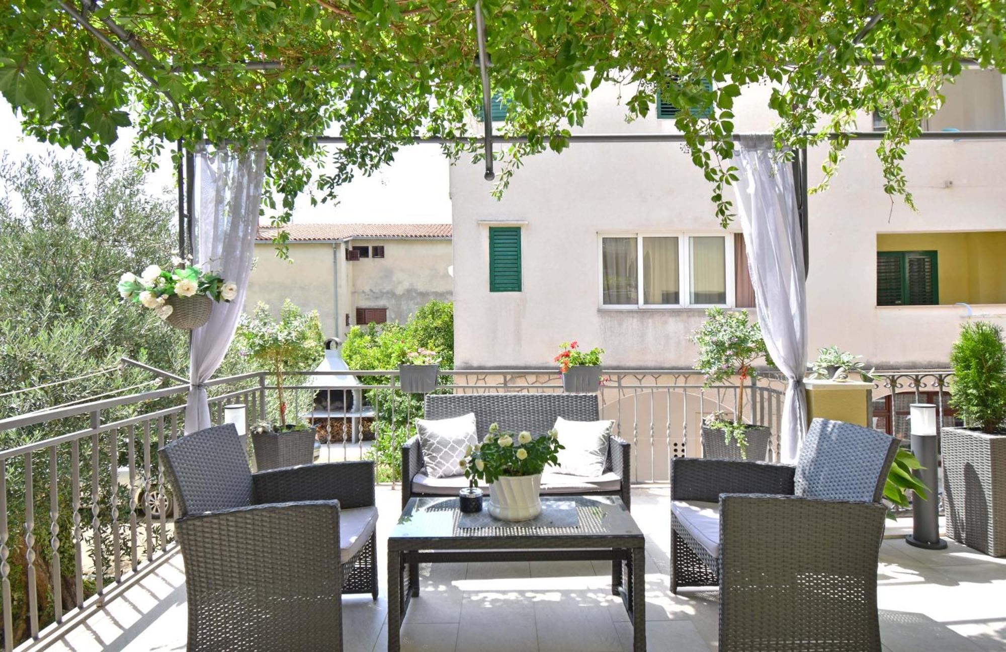 Apartments Barba Tučepi Екстериор снимка